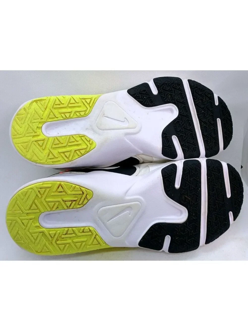 Nike Women's Legend Essential 2 CQ9545-107 White Running Shoes Sneakers Size 10